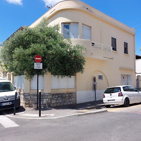 A 10Mn Des Arenes F2 Au Calme Avec Garage Gratuit Apartment Nimes Exterior photo
