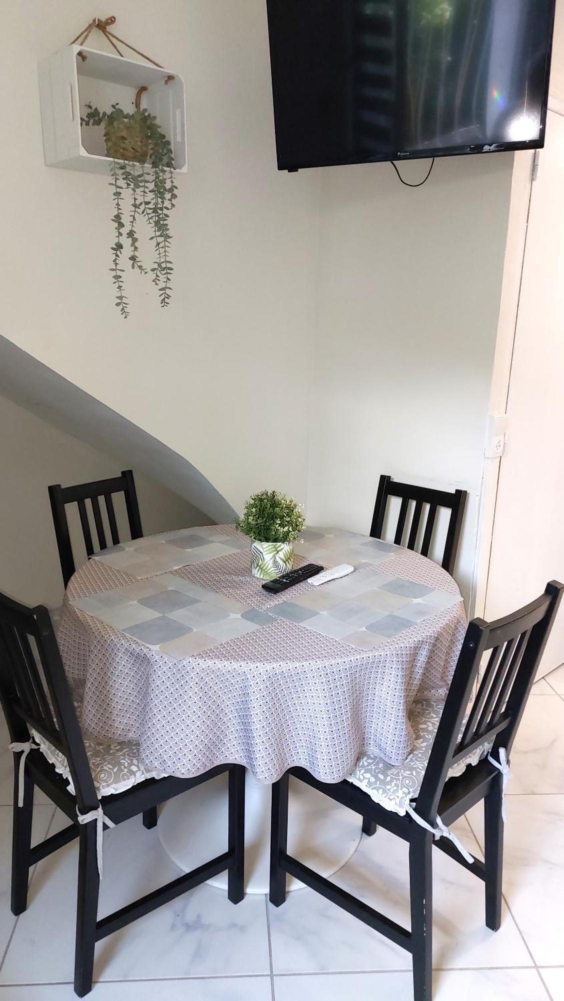 A 10Mn Des Arenes F2 Au Calme Avec Garage Gratuit Apartment Nimes Exterior photo